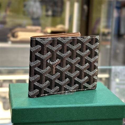 goyard wallets women's|goyard victoire wallet price.